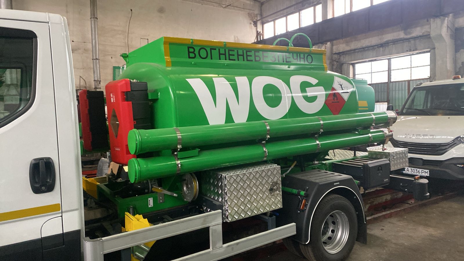 Автопаливозаправники: безпечне та ефективне перевезення пального