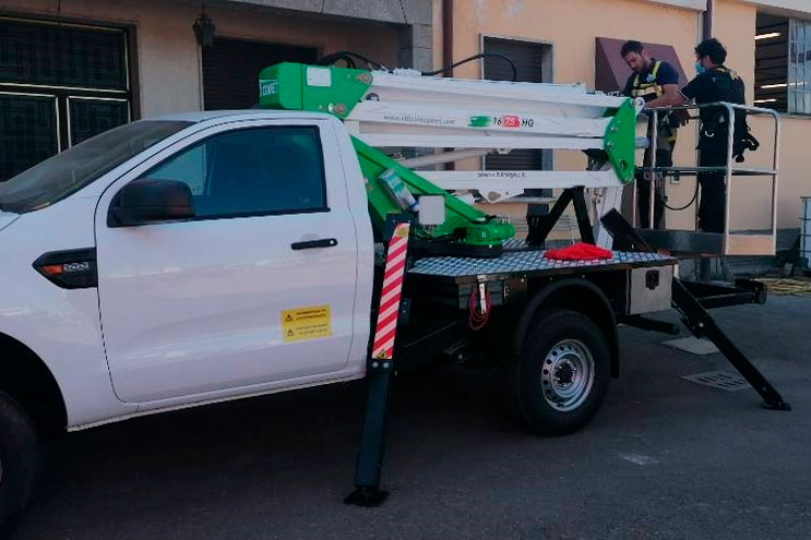 Автогідропідіймач COMET Pick Up Solutions X4 16