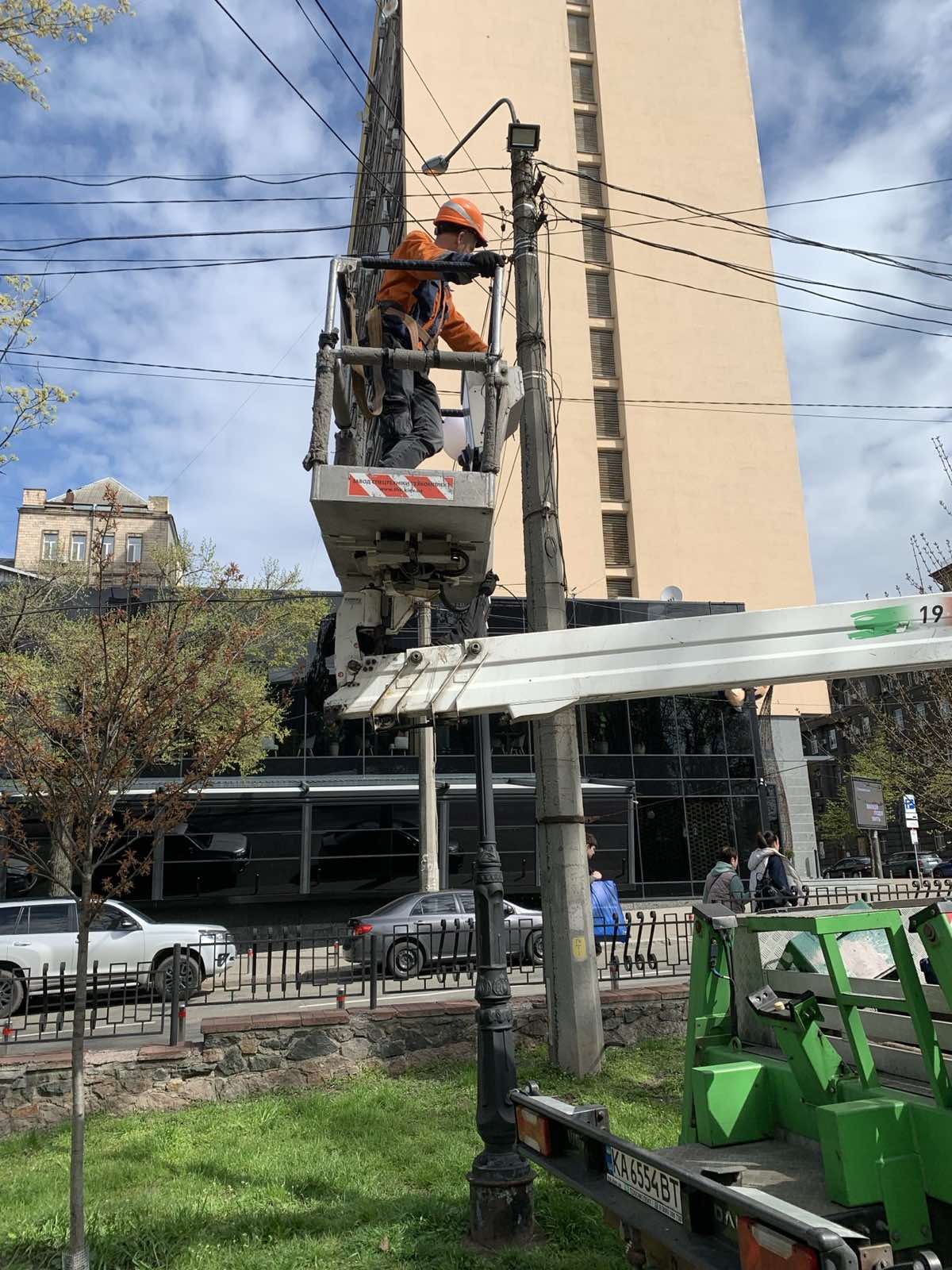 купити АГП на шасі в Україні