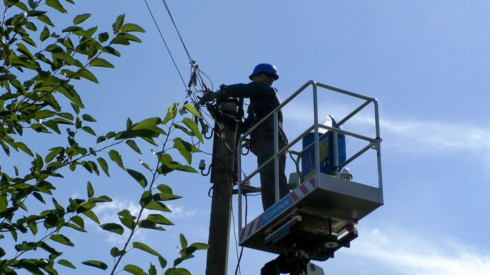 купити АГП на шасі від виробника