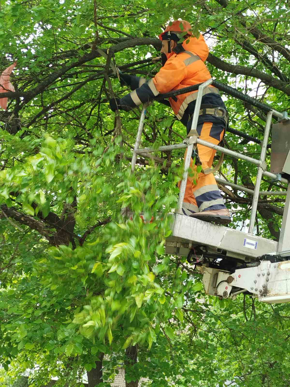 АГП на шасі купити