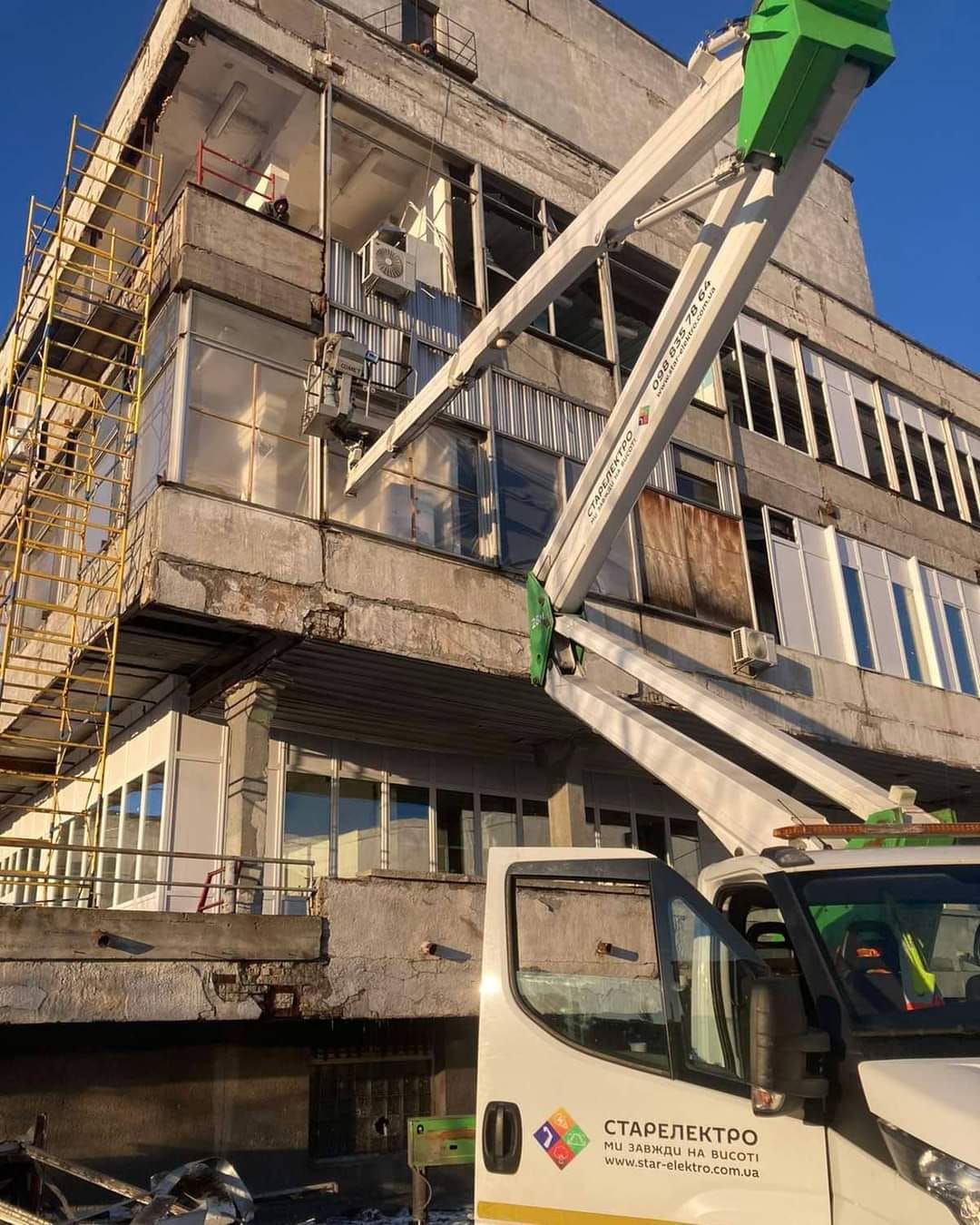 автовишки з подовжувачем jib