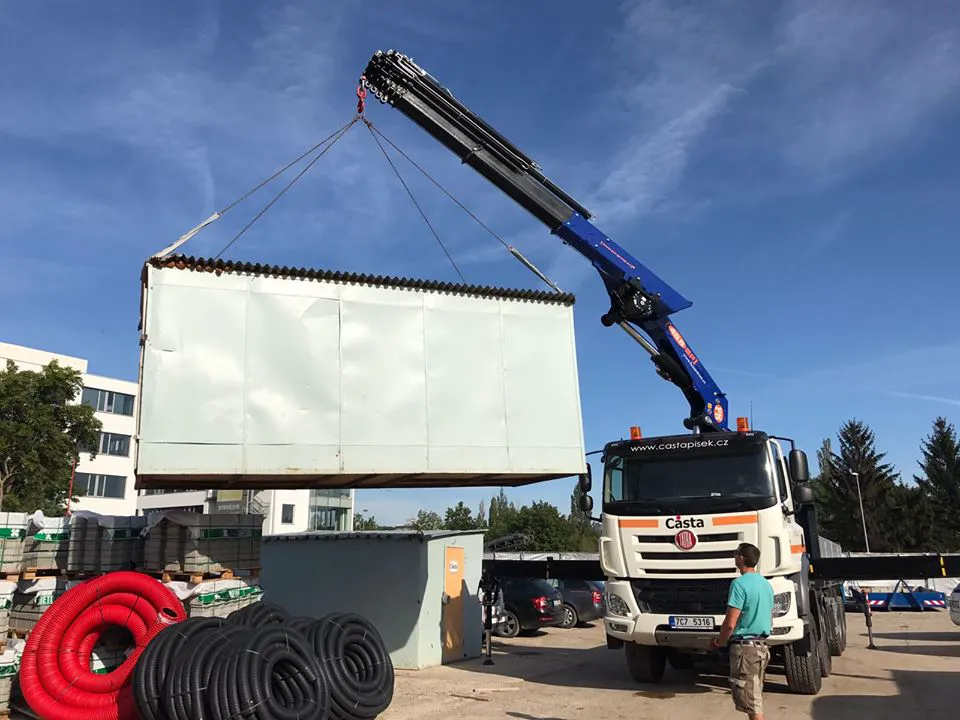 купити кран маніпулятор в Україні