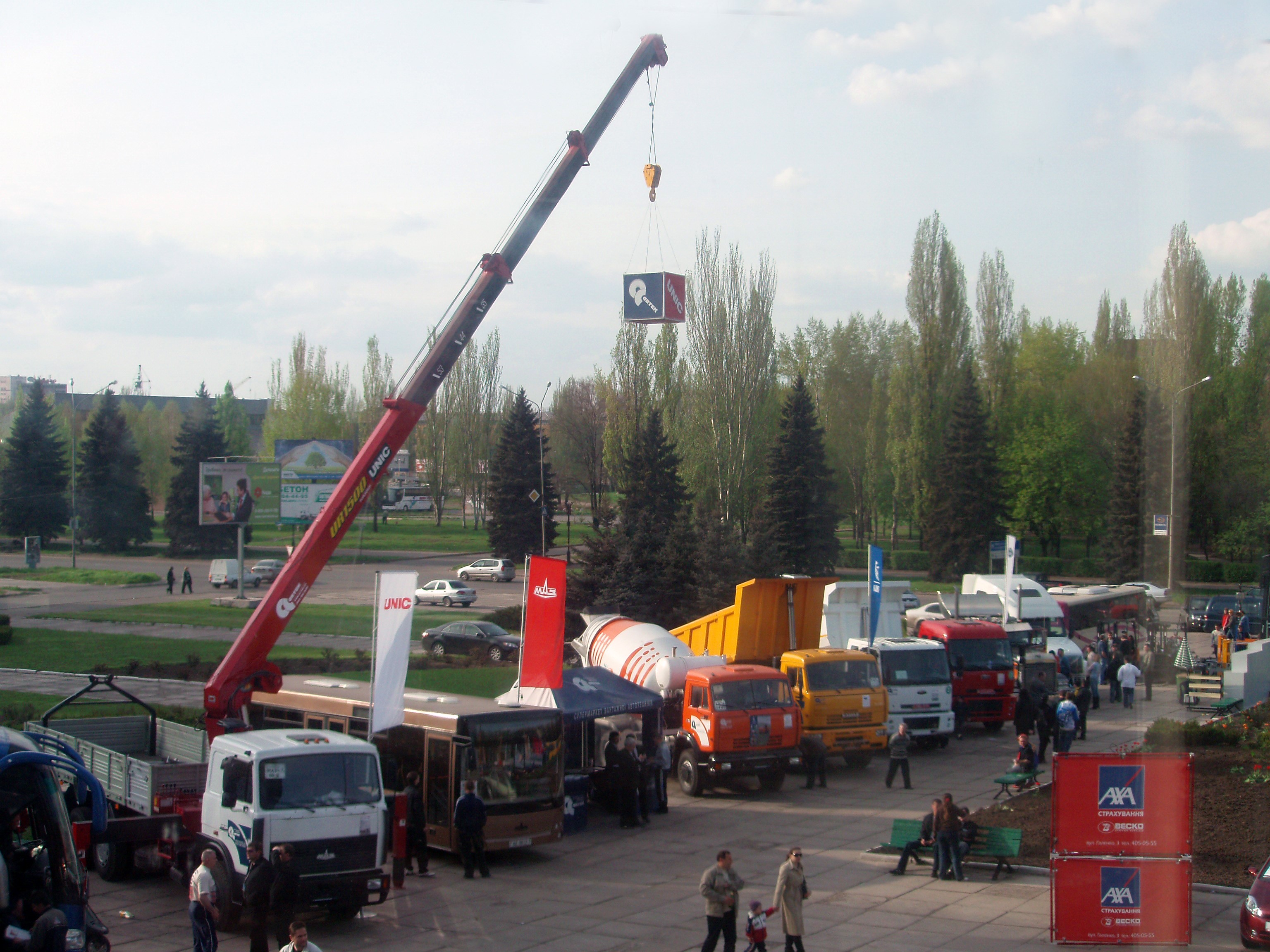 крани маніпулятори unic