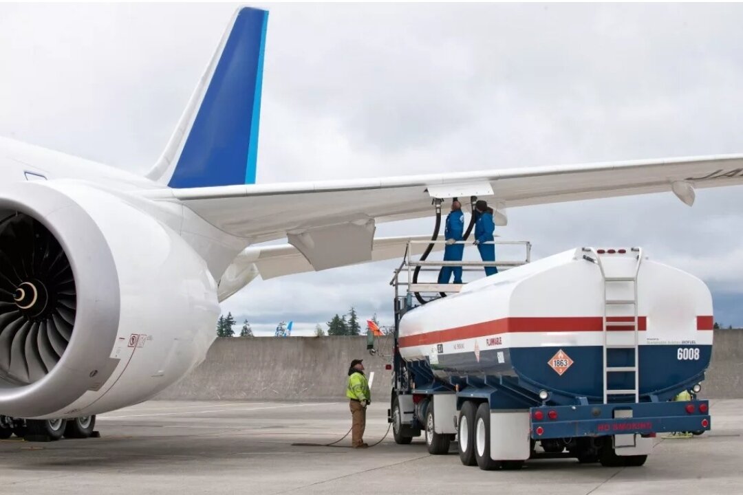 купити в Україні автопаливозаправник