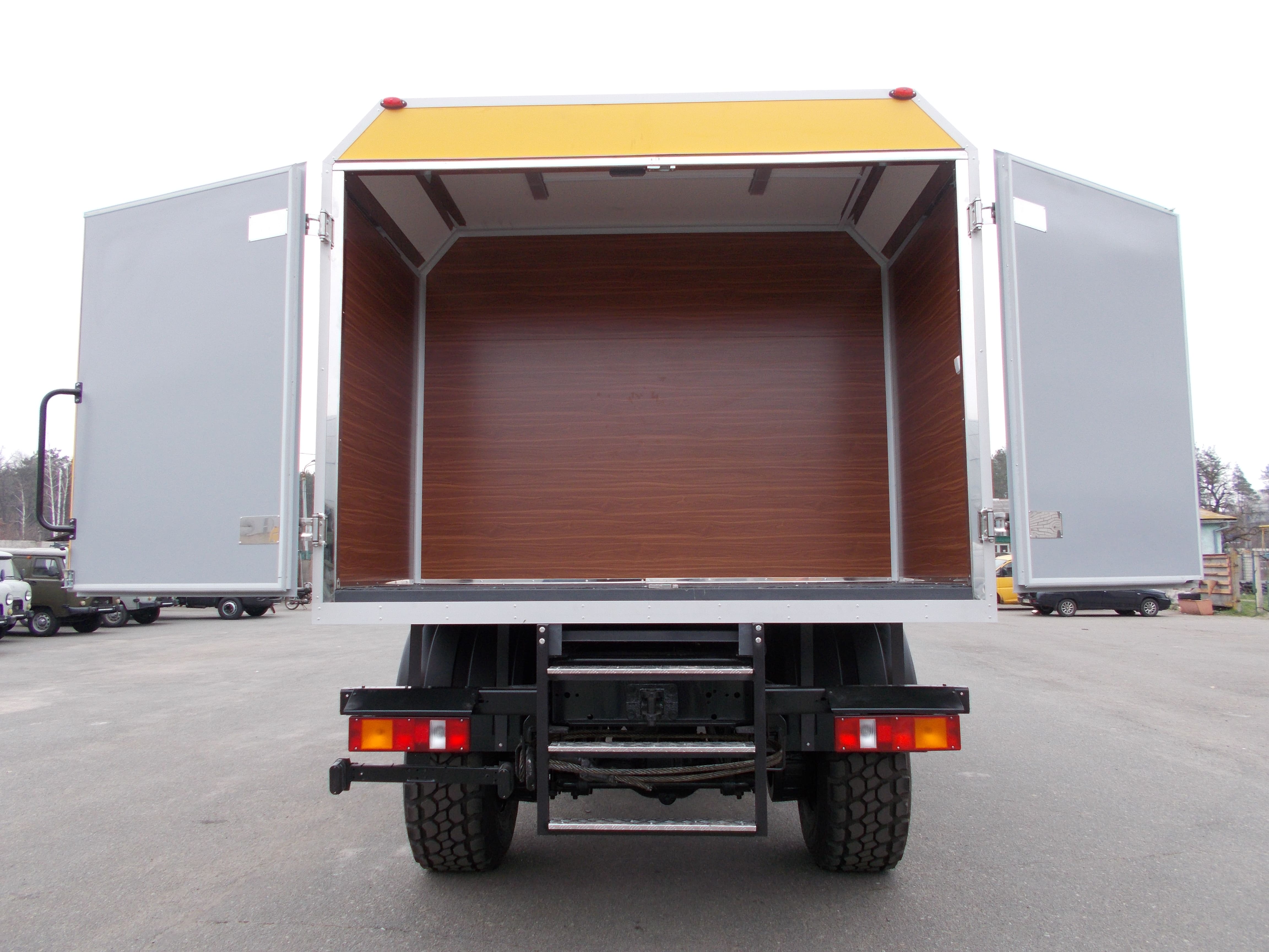 Вахтовки цена в Киеве