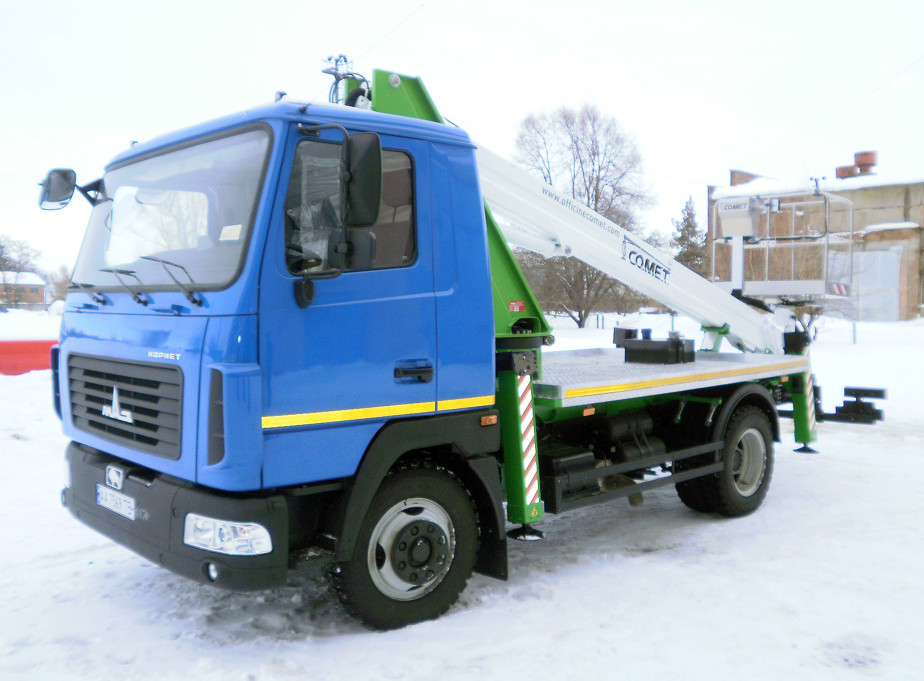 автовышка на маз