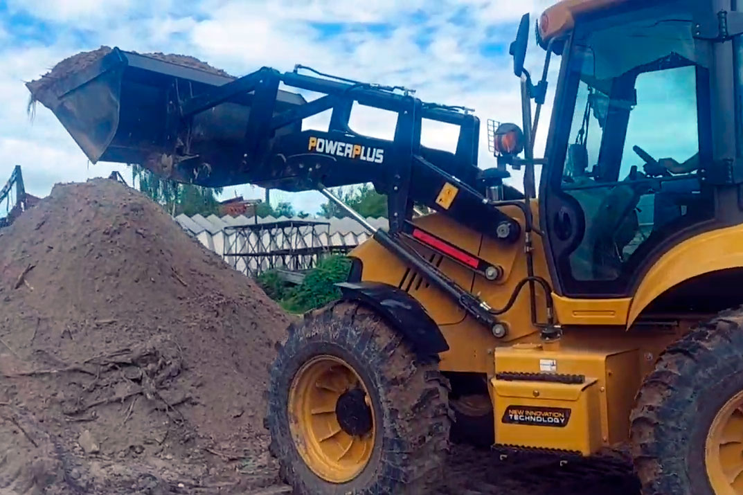 Як правильно обрати екскаватор-навантажувач?