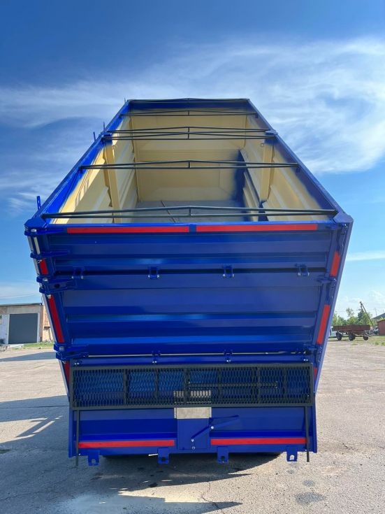 грузовой полуприцеп новый