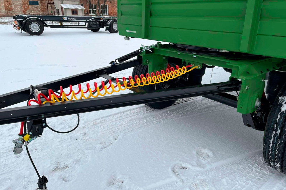 Грузовой прицеп - новая спецтехника в Украине 