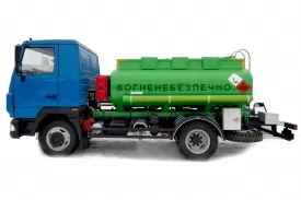 Автотопливозаправщик АТЗ-5,5 на базе МАЗ-4371 Корнет 3 секции