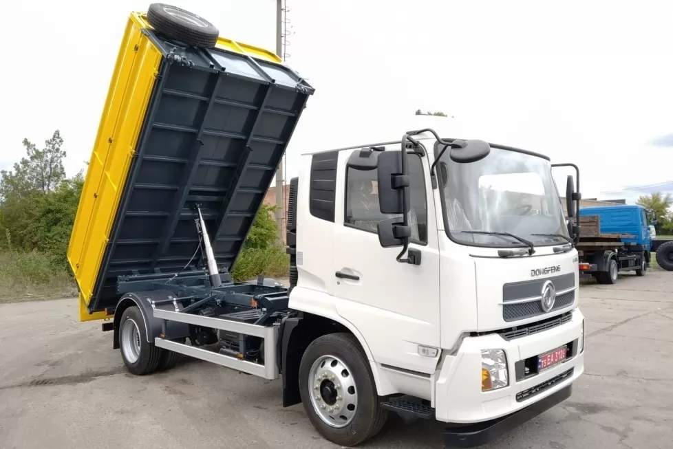 Як технічні характеристики самоскидів впливають на вибір базового шасі