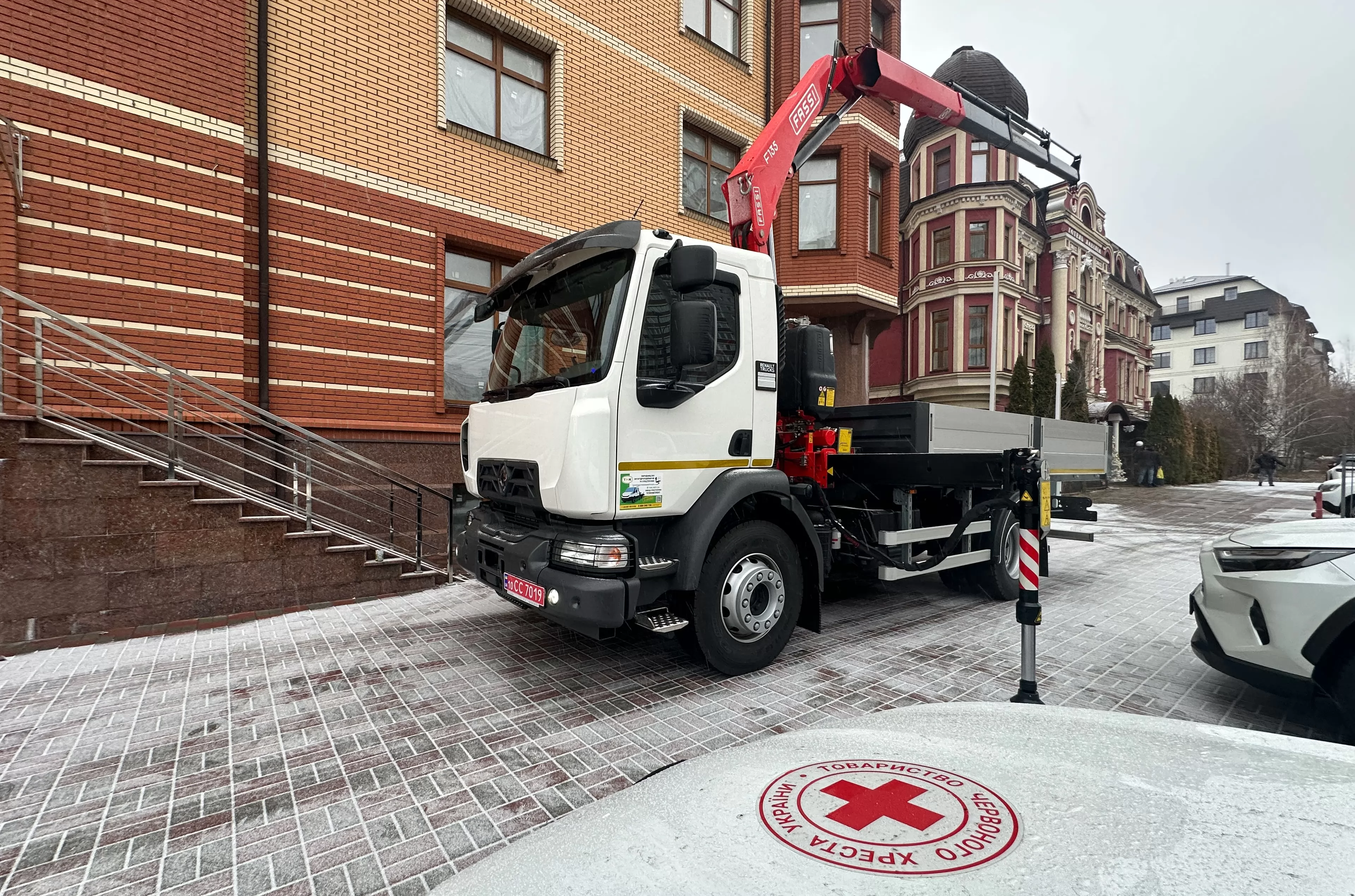 Бортовий автомобіль ТК-RET-КМ-135 + КМУ