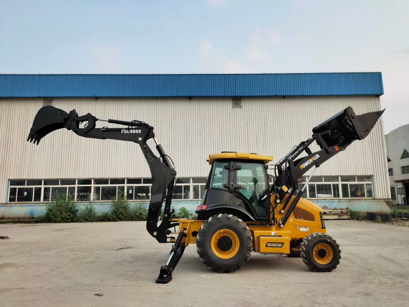 купити екскаватор навантажувач 