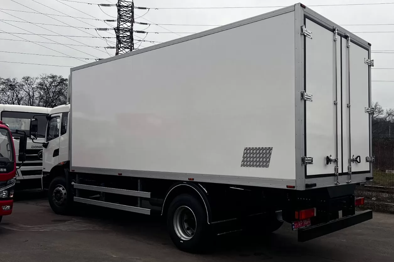 грузовой автофургон DONGFENG