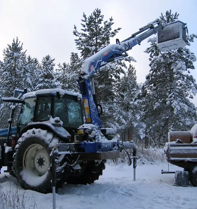 трактор з КМУ