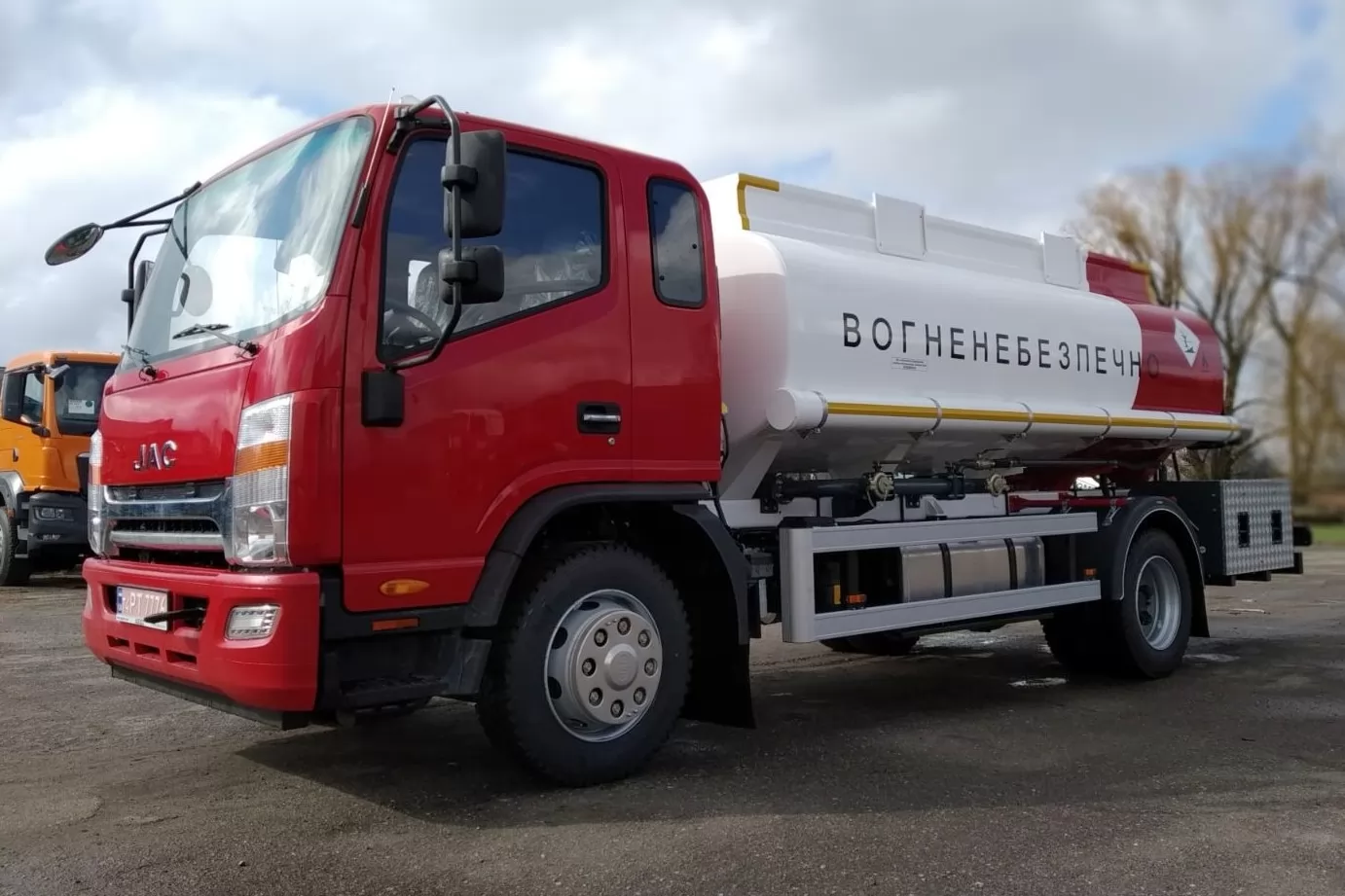 Базовые грузовые шасси JAC