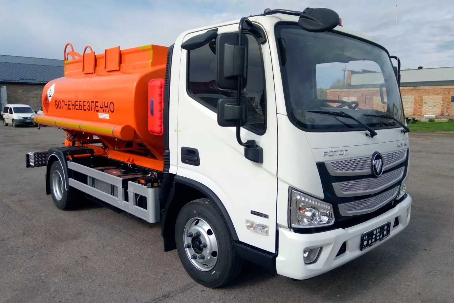 Заказать спецтехнику ФОТОН в Киеве