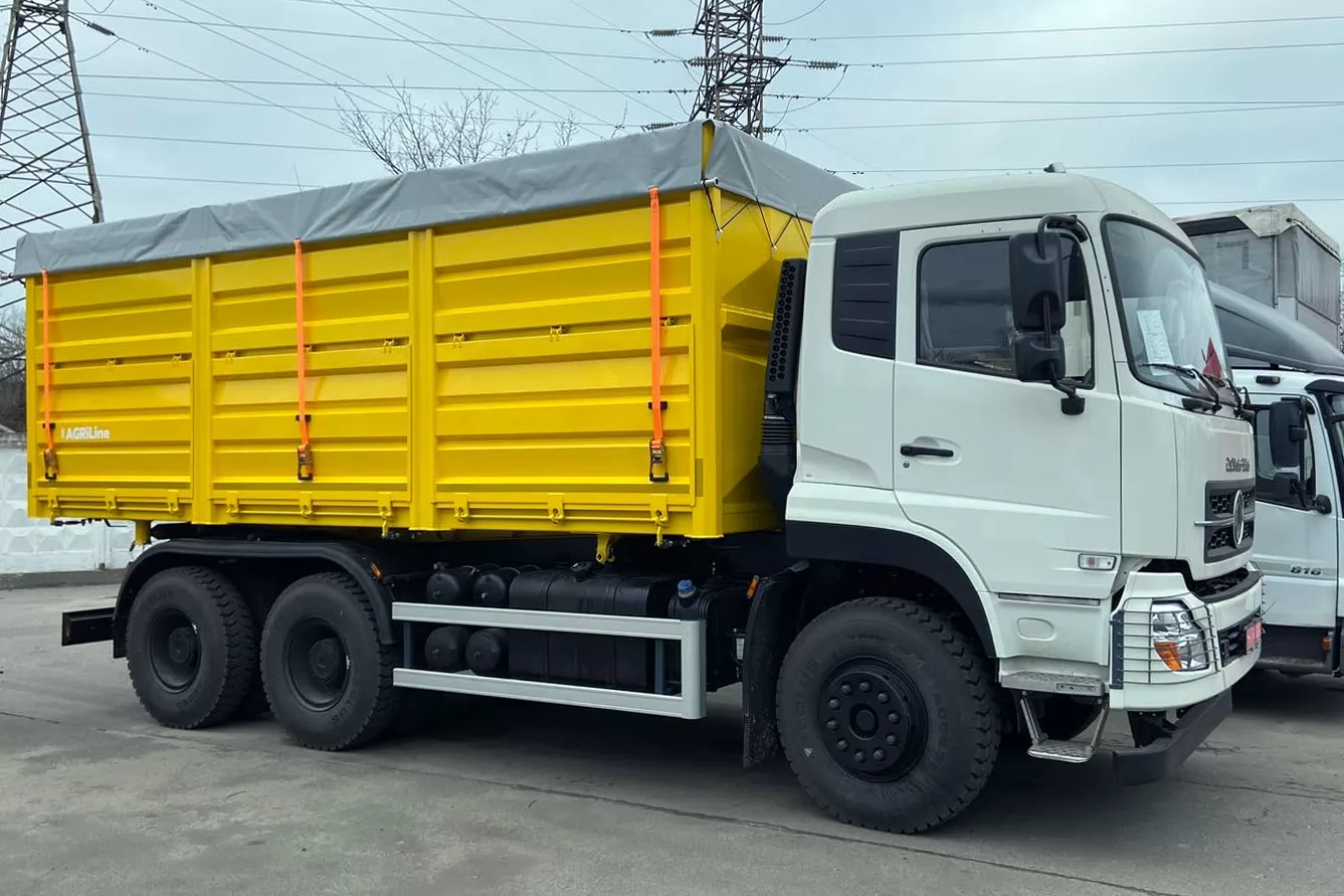 Вантажні шассі продаж в Україні 