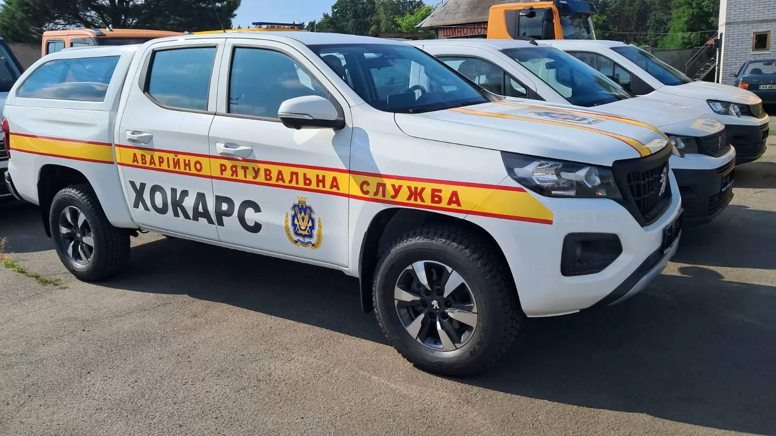 вантажно пасажирські автомобілі замовити