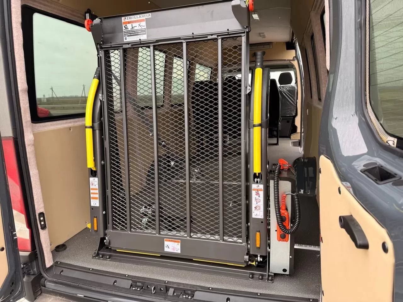 інклюзивна спецтехніка