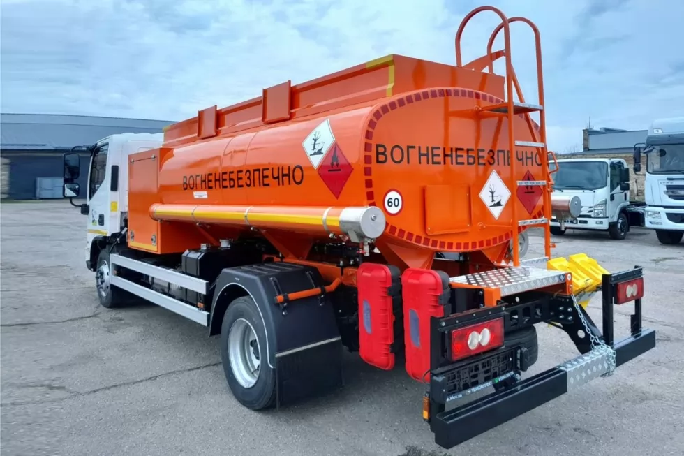 Два новых топливозаправщика APZ-5.0 на FOTON пополнят автопарк покупателя нашего дилера, фото 3