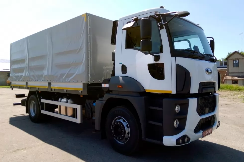 Готовится к отгрузке автопоезд на базе FORD Trucks и прицепа собственного производства Техкомплект, фото 19