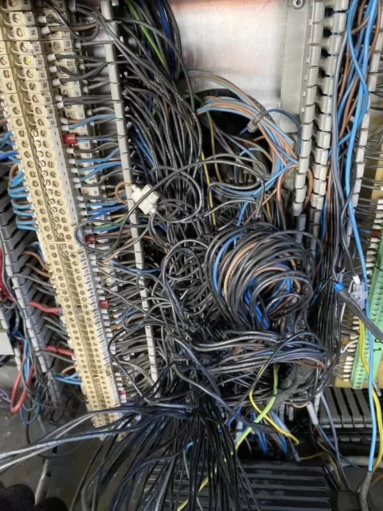 Одно из профилирующих направлений деятельности нашего сервисного центра - восстановление электрооборудования любой сложности, фото 10