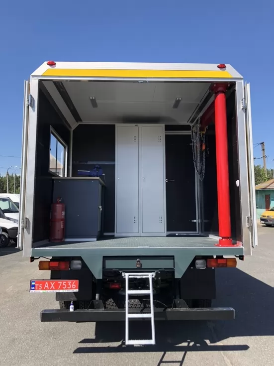 Украинские коммунальщики получили 10 новых аварийно-ремонтных автомобилей от Техкомплект, фото 9