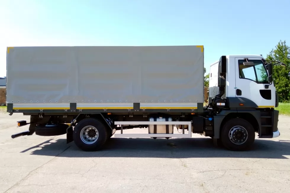 Готовится к отгрузке автопоезд на базе FORD Trucks и прицепа собственного производства Техкомплект, фото 1