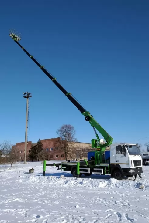 Столичный вуз приобрел южнокорейский автогидроподъемник SKYMAN DS300 на базе МАЗ-4371, фото 13
