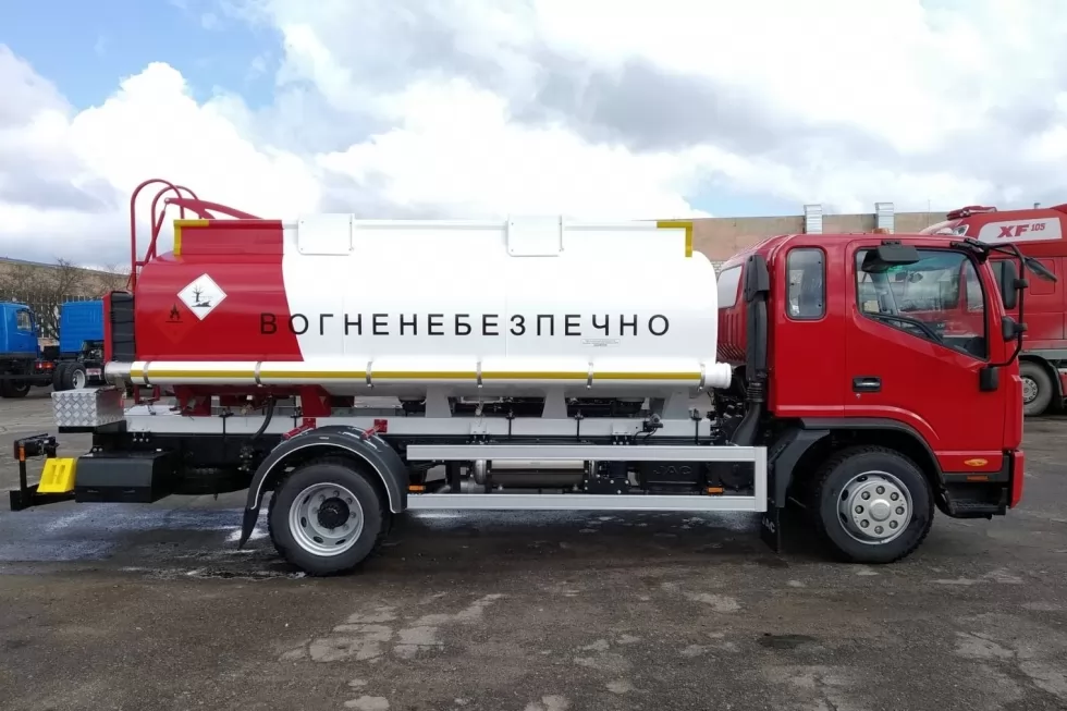 Для клиента AGSOLCO-Ukraine сделан топливозаправщик с новой кубатурой - 8 м <sup loading=