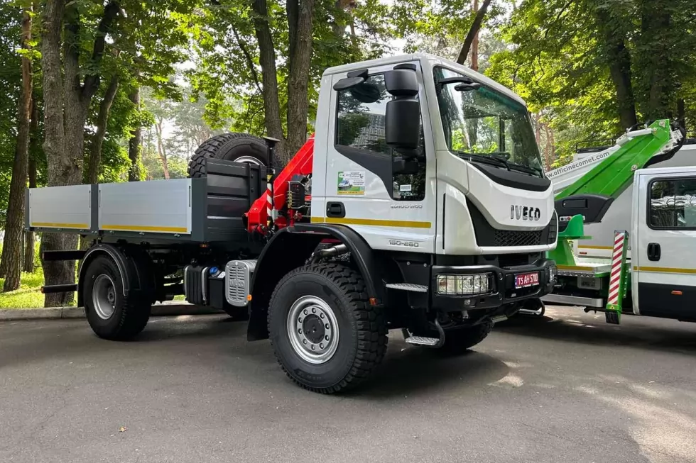 платформи із відкидними бортами