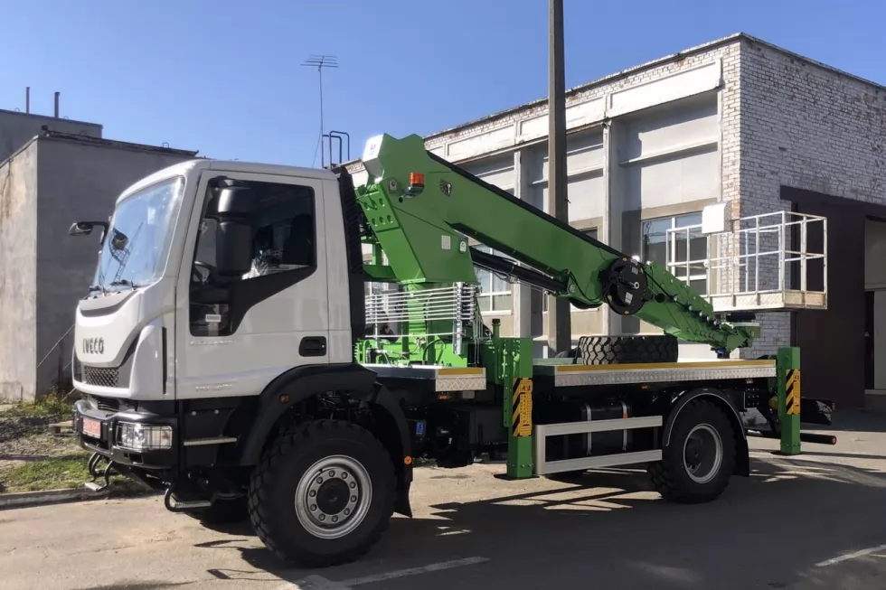 продажа автовышек техкомплект на базе iveco