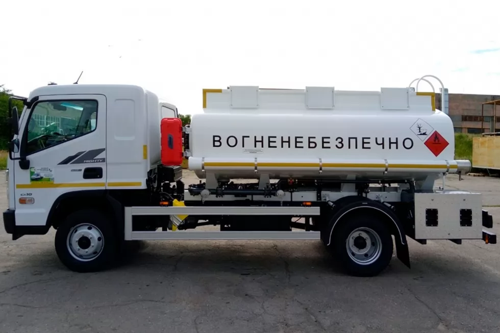 Изготовлен первый автотопливозаправщик Техкомплект на шасси Hyundai, фото 4