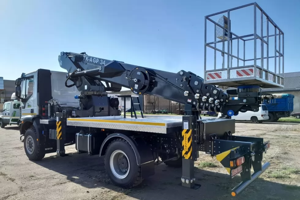 Подготовлена очередная партия автогидроподъемников для энергетиков, фото 20