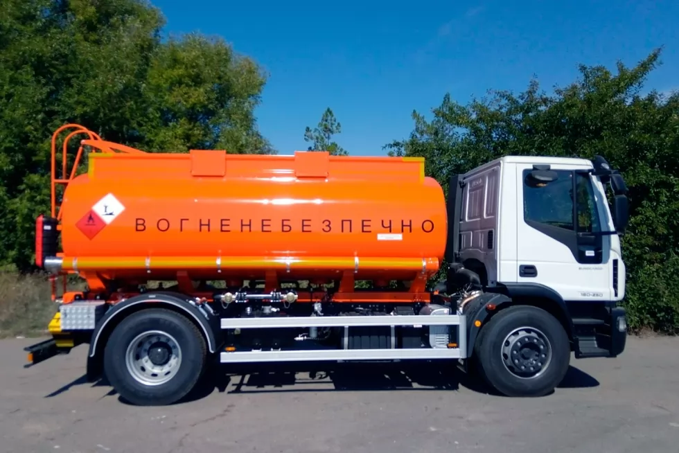 ГК АВТОСТРАДА приобрела еще один новый автотопливозаправщик на базе IVECO Eurocargo, фото 1