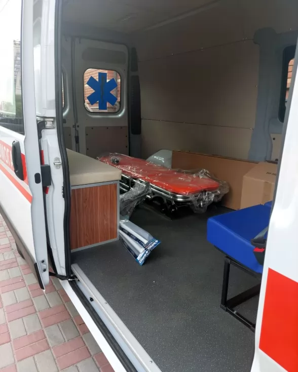 Изготовлен автомобиль скорой помощи на базе Peugeot Boxer, фото 5