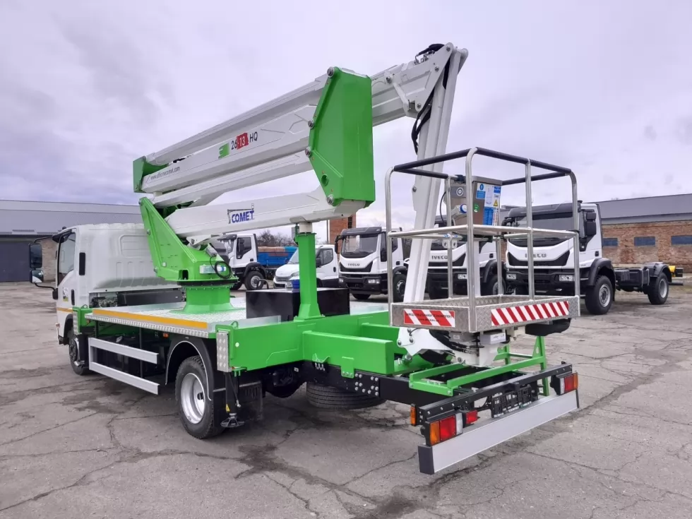 Изготовили автовышку с гуськом на базе ISUZU NQR 90, фото 14