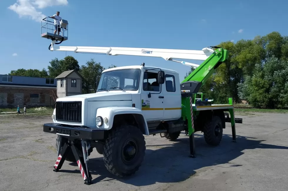 автогидроподъемник comet на газ 3308