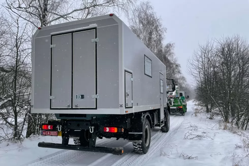 новый вахтовый автомобиль iveco