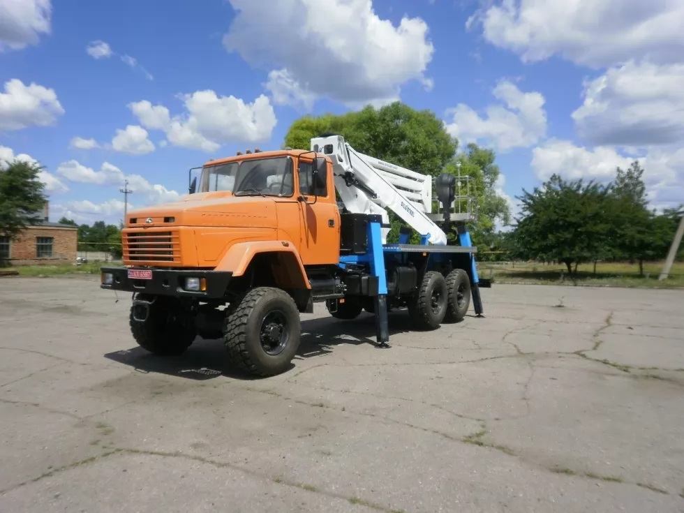 Новая модель автогидроподъемника 28 метров на шасси КрАЗ 63221 6х6, фото 8