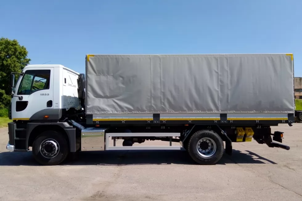 Готовится к отгрузке автопоезд на базе FORD Trucks и прицепа собственного производства Техкомплект, фото 17