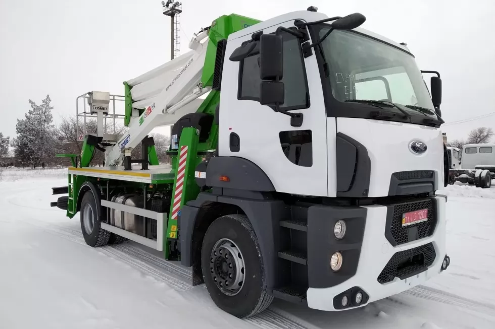 Для монтажа автовышек Comet в Украине впервые использовано турецкое шасси FORD Trucks, фото 4