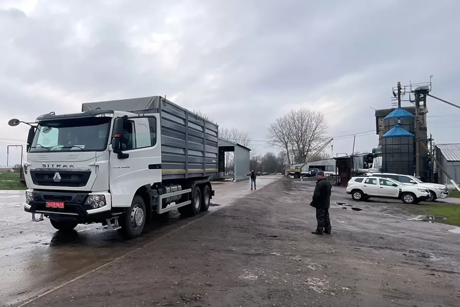 Зерновозы AGRiLine на базе SITRAK поехали работать к своим новым владельцам, фото 2
