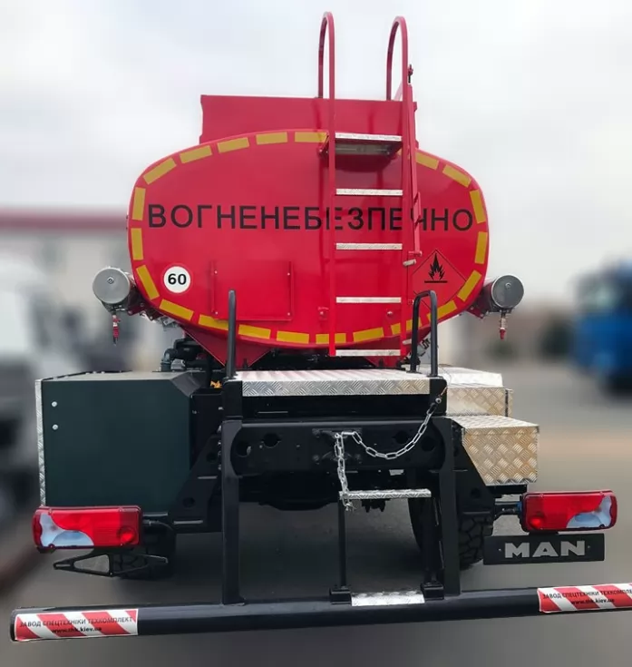 Техкомплектом впервые установлена автоцистерна для транспортировки и учета топлива на европейское шасси MAN, фото 1