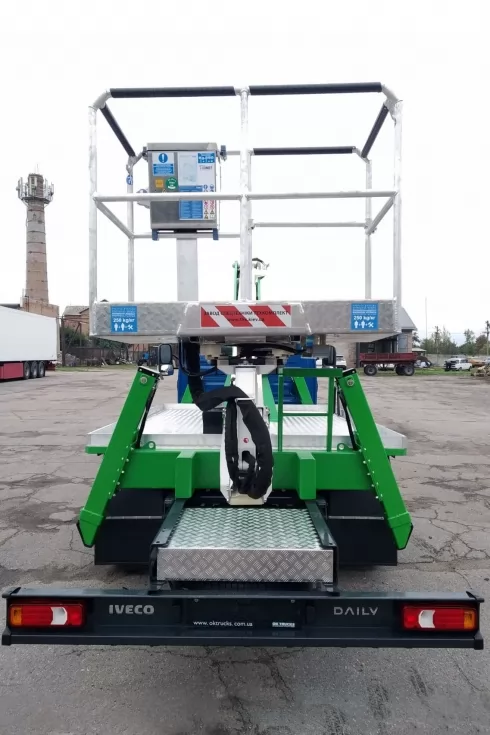 Изготовлены две 18-метровые автовышки Comet на базе IVECO Daily, фото 5