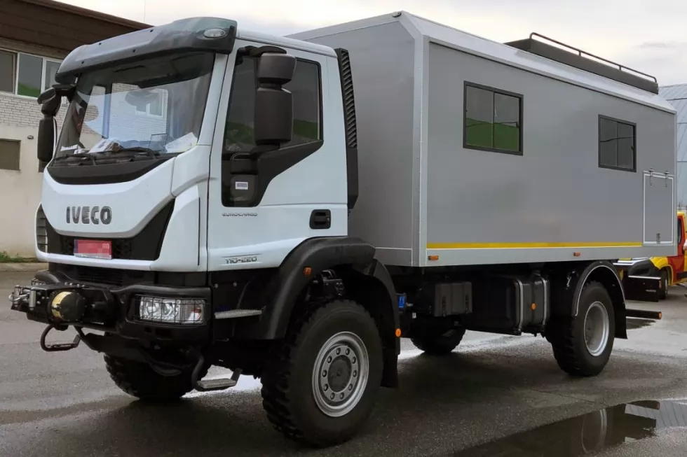 бригадный автомобиль IVECO