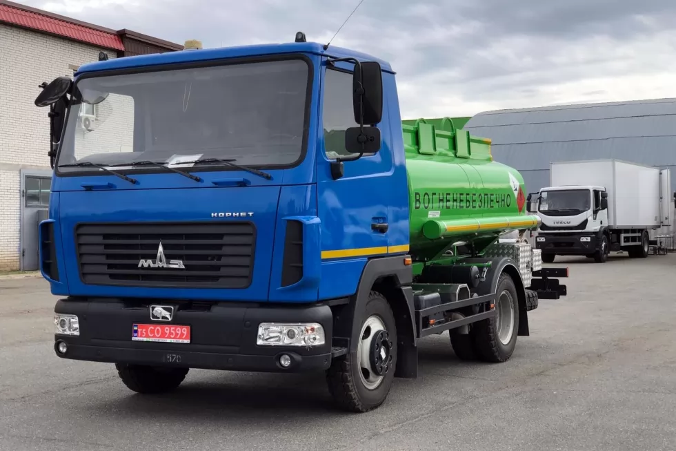 На Винничину отправился работать очередной новый автотопливозаправщик МАЗ 5,5 м <sup loading=