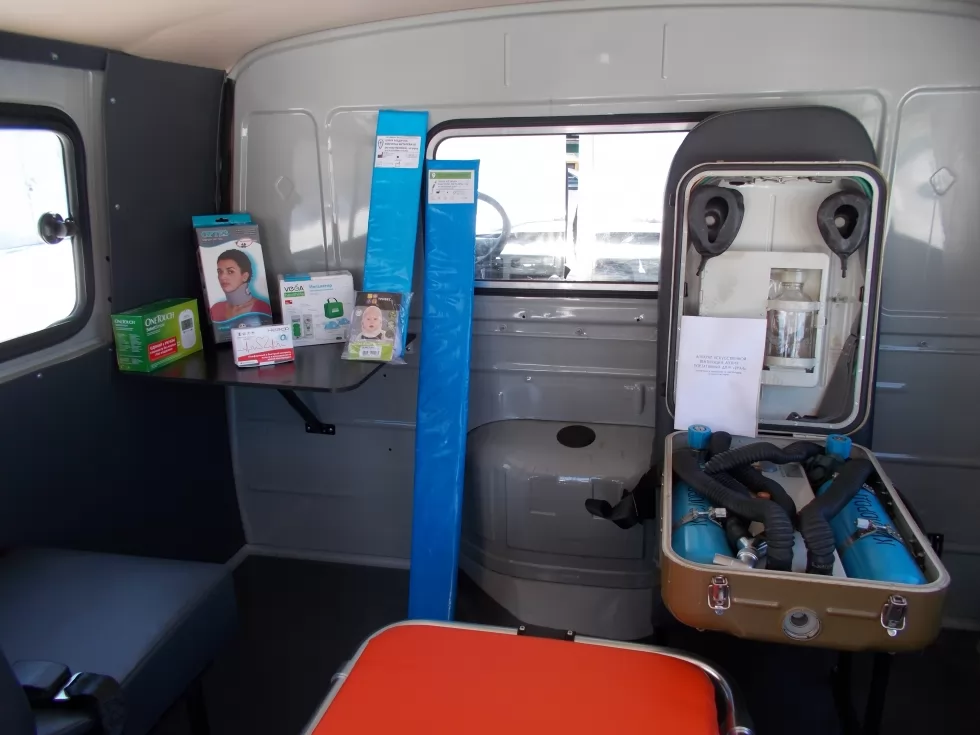 Помогаем медикам - предлагаем полностью укомплектованные санитарные автомобили УАЗ, фото 6